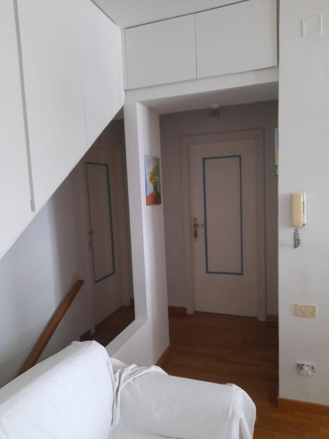 La Casa Di Laura Hotel Поцуоли Екстериор снимка