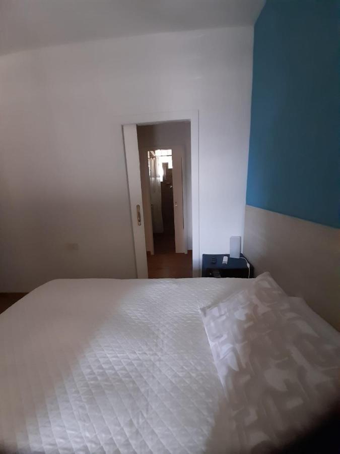 La Casa Di Laura Hotel Поцуоли Екстериор снимка